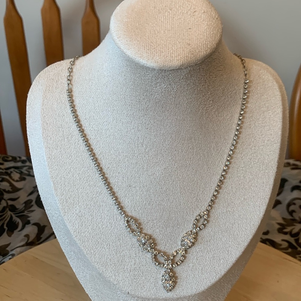 Sparkly Elegant Necklace